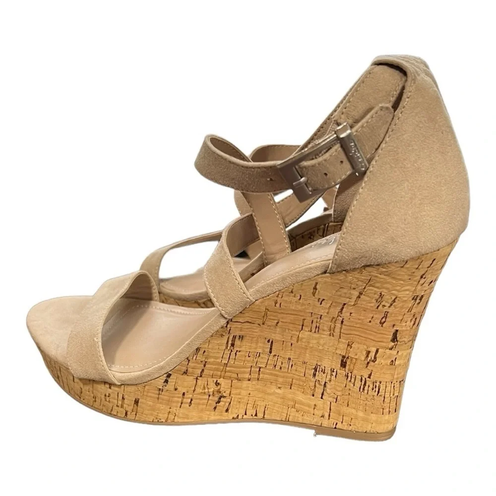 Charles David wedge heeled
